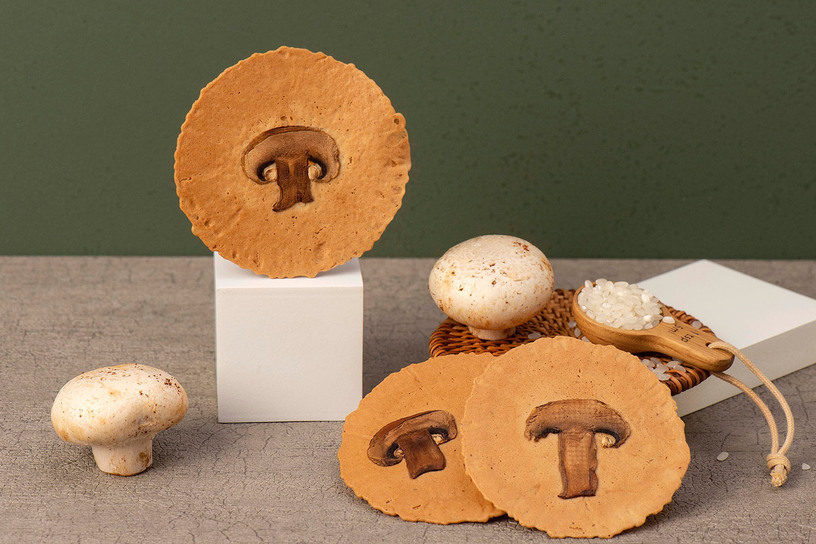 果韻松露-海棠窗花木盒 Apple & Truffle Rice Crackers – Hand-Carved Wooden Gift Box